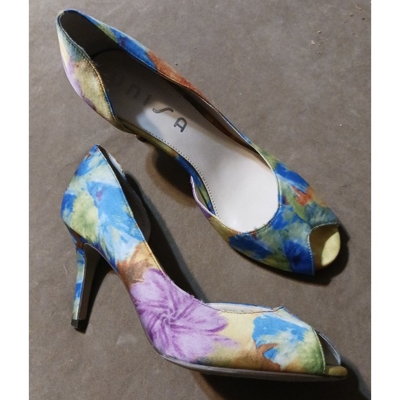 Unisa Shoes - Unisa Jubilee 3 Watercolor Floral Peep Toe Heels, Size 8